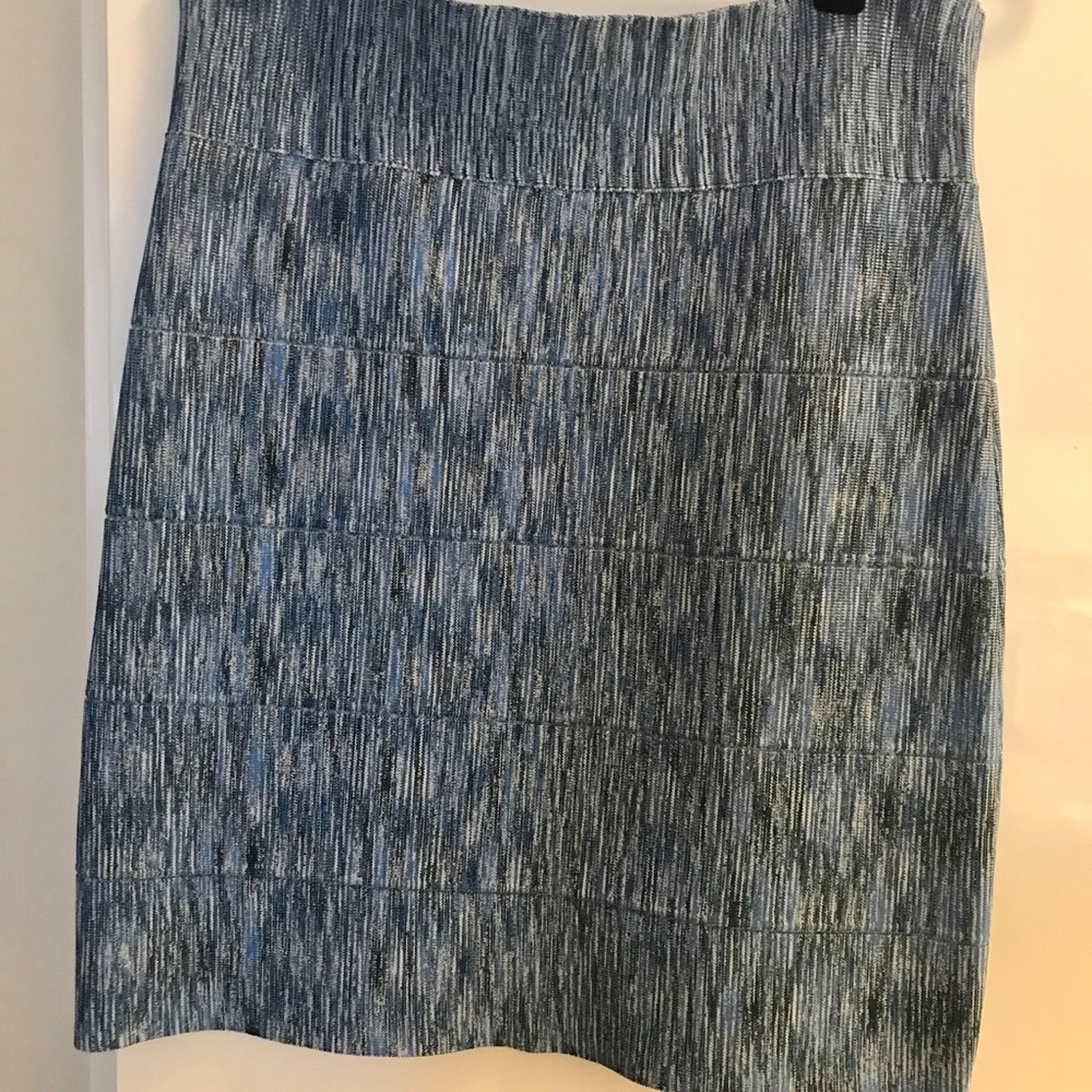 BCBG Bandage Skirt in Blue Pattern